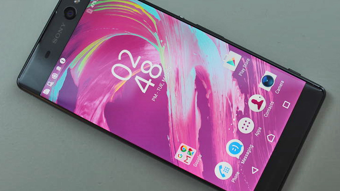 Sony Xperia XA Ultra 揭晓: 巨大自拍镜 + 巨大