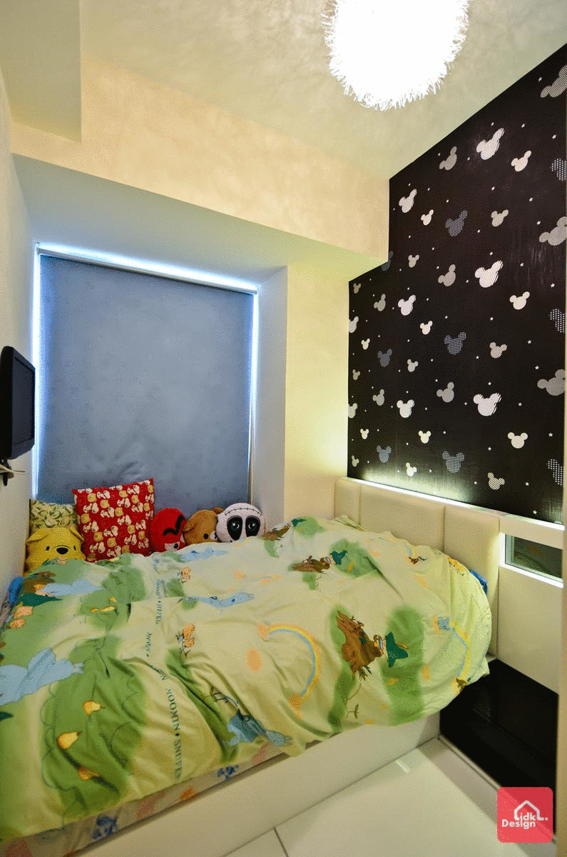 扩阔细单位空间感 暗门 钢琴漆 灯槽