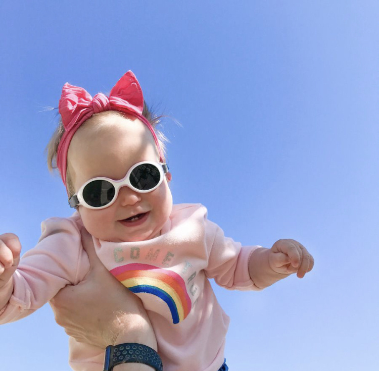 Beaba 法國製造 兒童 太陽眼鏡 XS size ，粉紅色/粉籃色