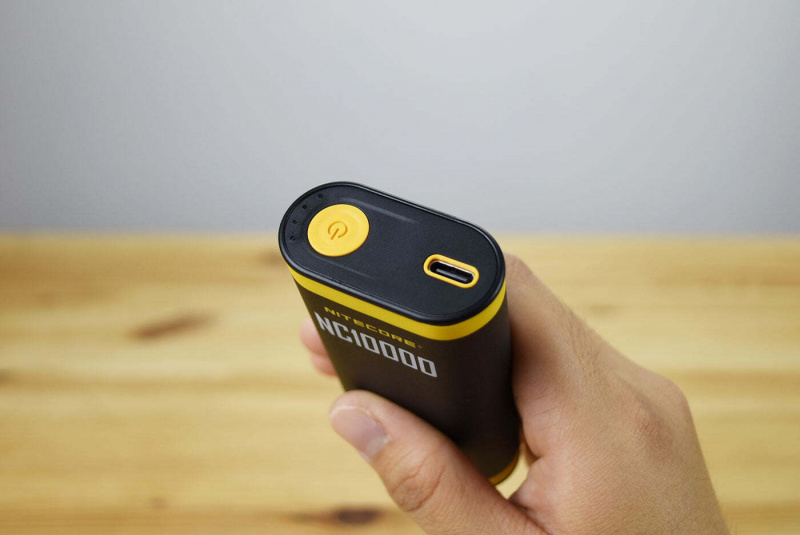 Nitecore NC10000 Type-C 流動電源 附照明功能