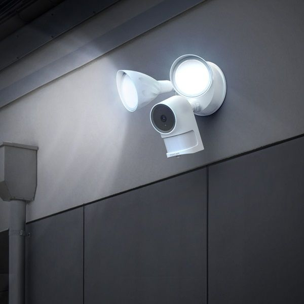 Foscam【F41】2K WiFi 聚光燈戶外網絡攝影機
