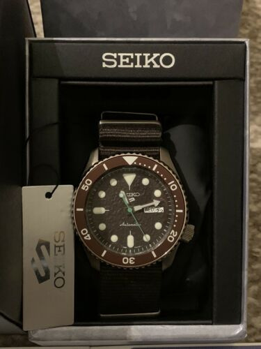 Seiko 5 Sport 自動機械手錶 SRPD85K1