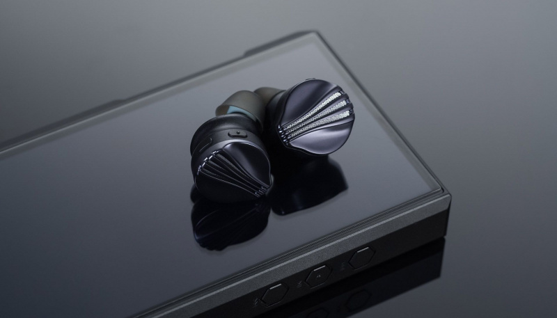 FiiO HiFi級真無線藍牙耳機 FW5