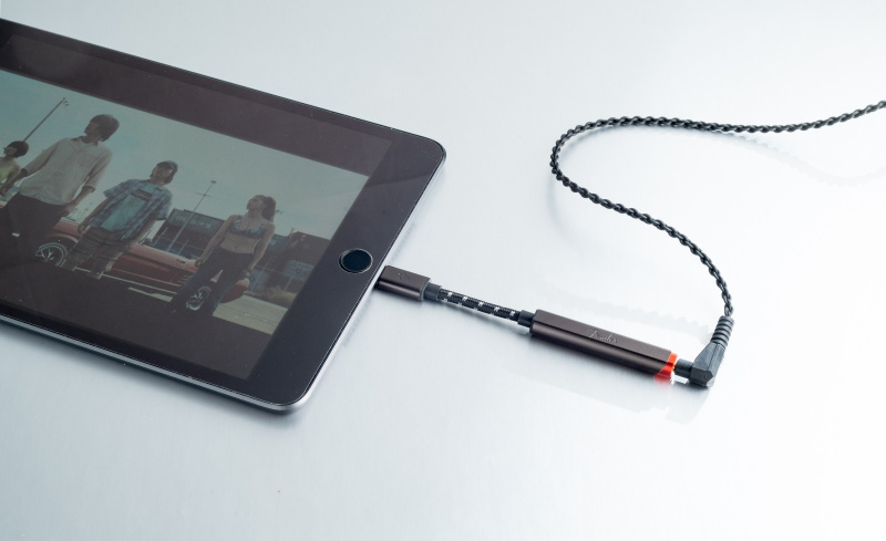 Fender AE2i Audio Enhancer　