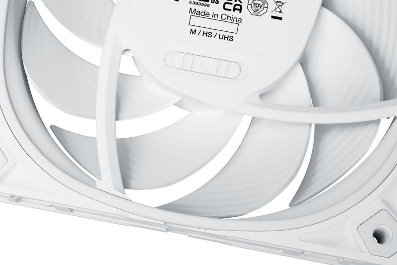 be quiet! SILENT WINGS 4 PRO 120MM / 140mm PWM ( Black / White )