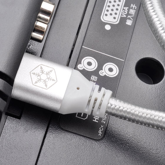 SilverStone CPH01 4K 60Hz HDMI Cable - Silver (CPH01S-1800) SilverStone CPH01 4K 60Hz HDMI Cable - Silver (CPH01S-1800)