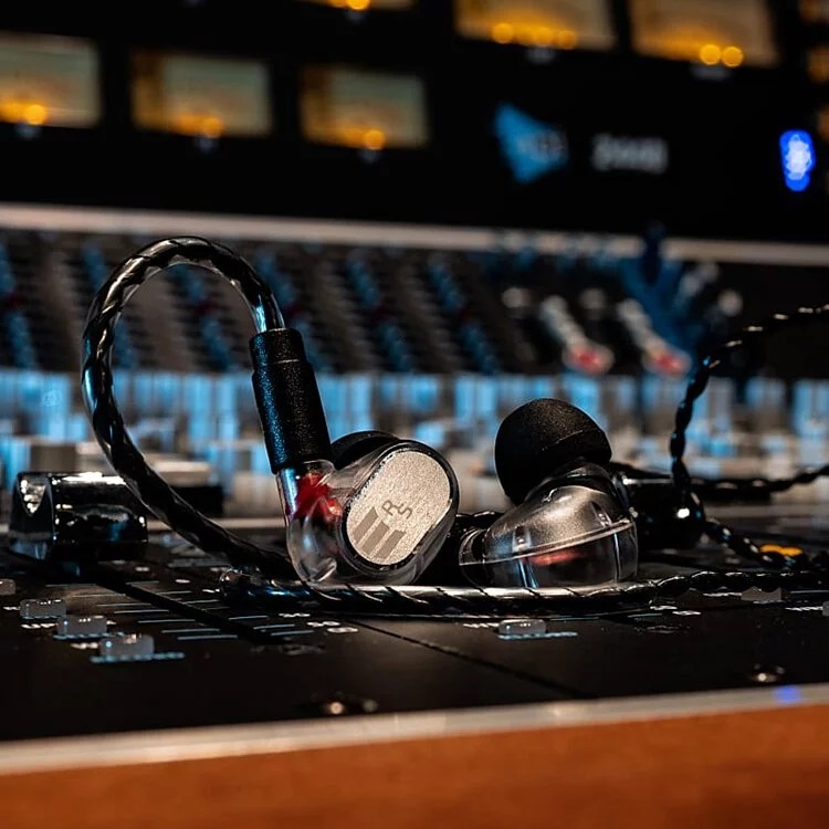 Acoustune RS Three 監聽入耳式耳機