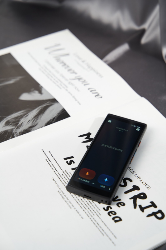 iFlytek 科大訊飛 雙向語音翻譯機 4.0