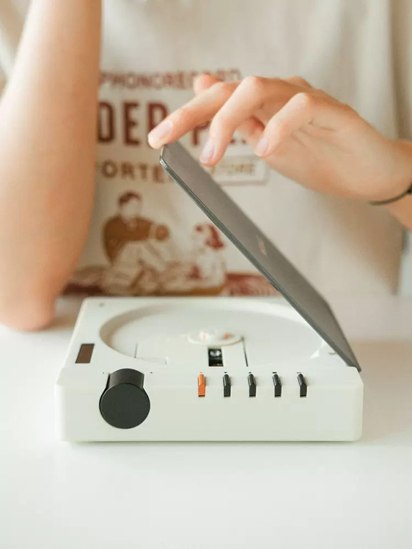 SYITREN R300 R300 經典復古CD播放機