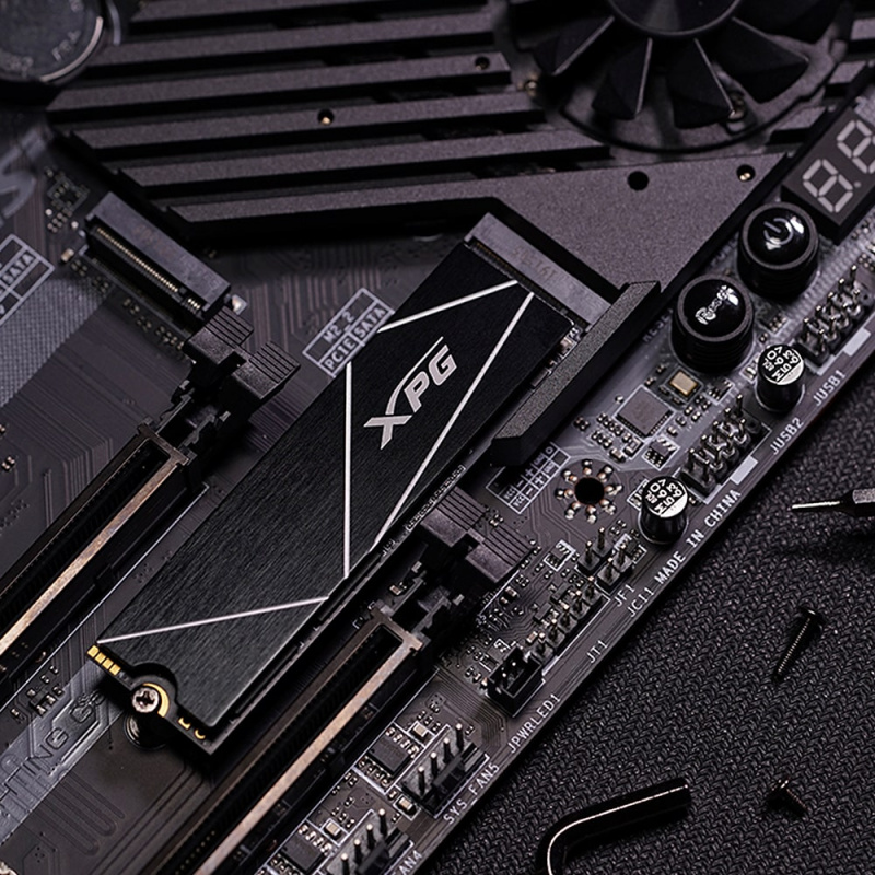 ADATA XPG GAMMIX S70 BLADE 1TB PCIe Gen4x4 M.2 2280 固態硬碟 [現金優惠 $1599]