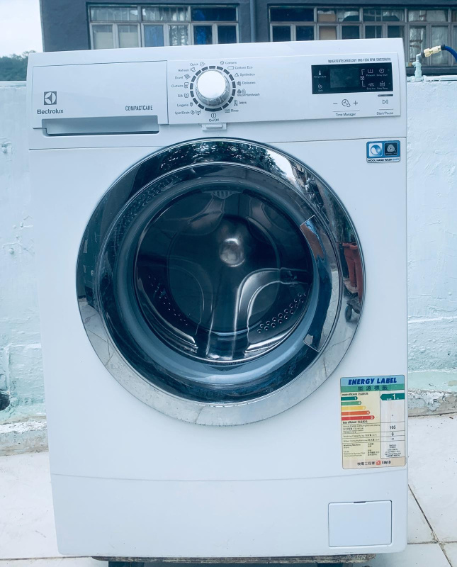 可信用卡付款))前置式  洗衣機 伊萊克斯  EWS1266CIU  薄身型  1200轉 九成新以上 100%正常***包送貨及安裝 // 二手洗衣機 * 電器 * 家電 * washing machine