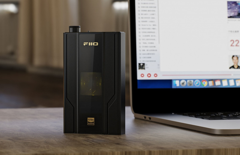 FiiO & JadeAudio 便攜式 DSD256 DAC & 耳機放大器 Q11