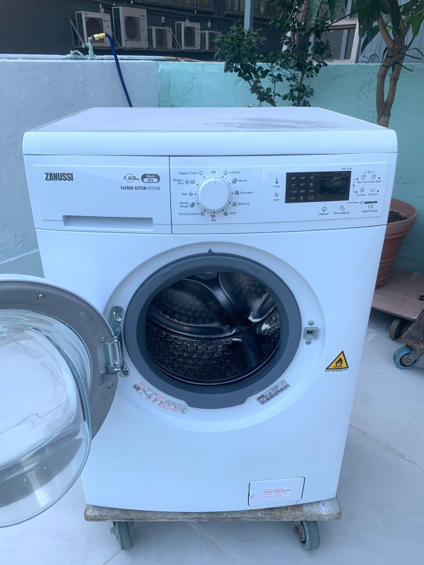 可信用卡付款))前置式  洗衣機 金章 ZANUSSI  ZKN71246  1200轉  九成新以上 100%正常 包送貨及安裝 二手洗衣機 &nbsp;電器 家電 * washing machine