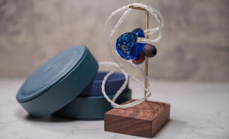 【現貨發售中】Aroma Audio Jewel 661 旗艦級混合單元耳機