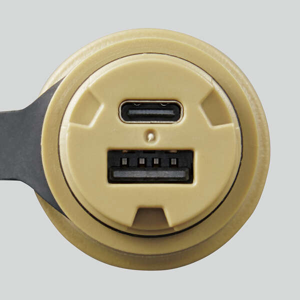 [青色現貨] 日本品牌NESTOUT 軍事風戶外專用 外置充電器 5000mAh