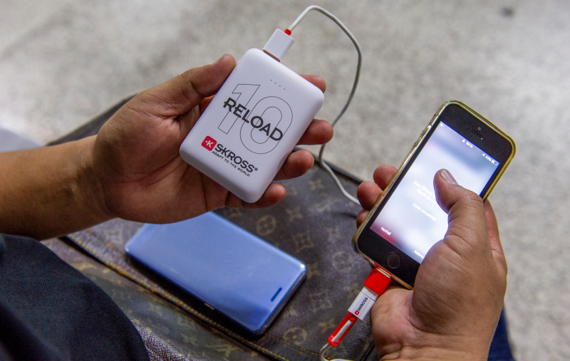 [開倉價] SKROSS Reload 10 Power Bank 10000 mAh