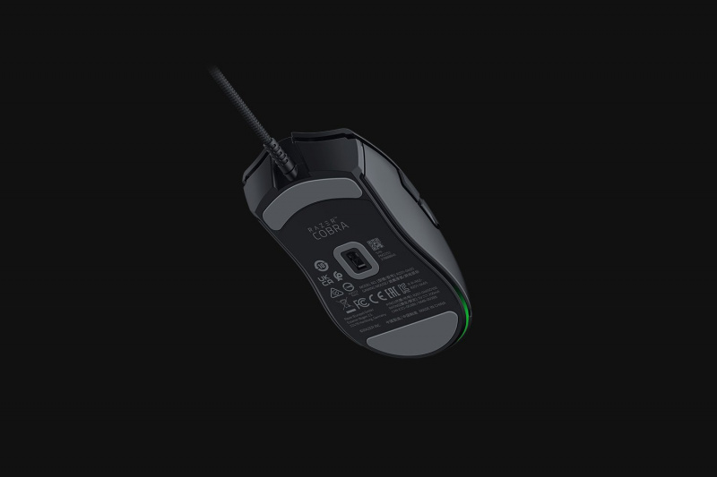 Razer Cobra 具備 Razer Chroma™ RGB 功能的輕量有線遊戲滑鼠