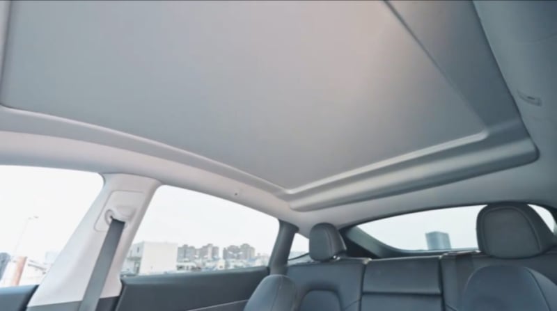 Model Y 天幕 電動遮陽簾 (控制板) Model Y 天幕 電動遮陽簾 (控制板)