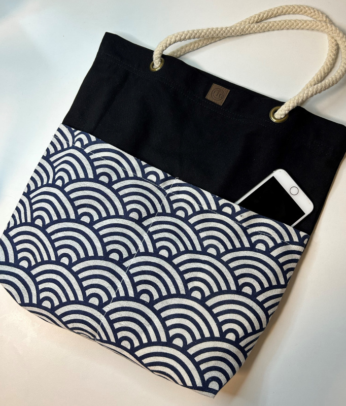 《自家製系列》海浪印花格大TOTEBAG 自家設計 MADE IN HONG KONG