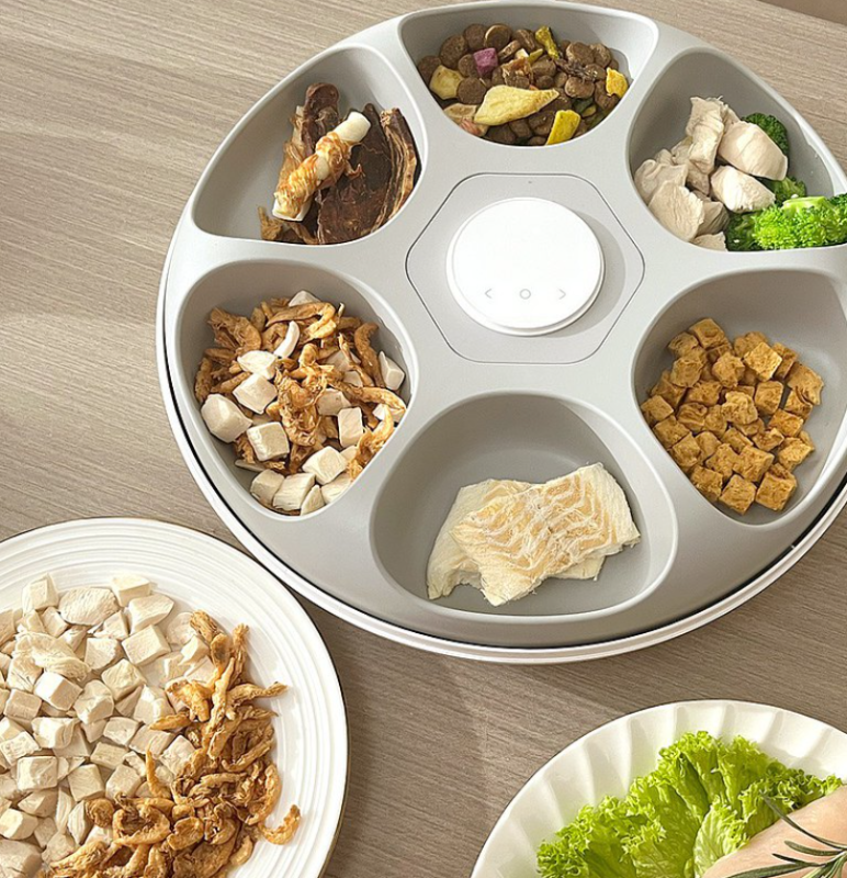 PETWANT 甜甜圈充電式六餐餵食器 F13-L