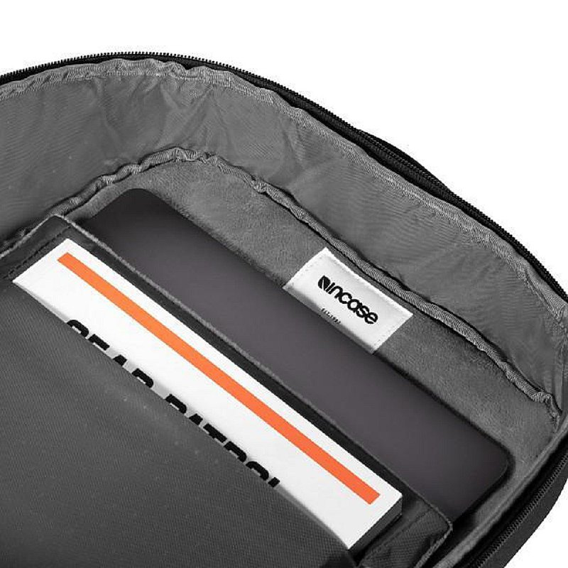 Incase A.R.C. Day Pack 16吋 防盜科技筆電後背包 (黑色)