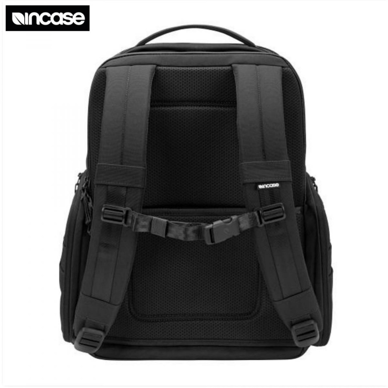 incase A.R.C. Commuter Pack 多功能旅行背包（黑）
