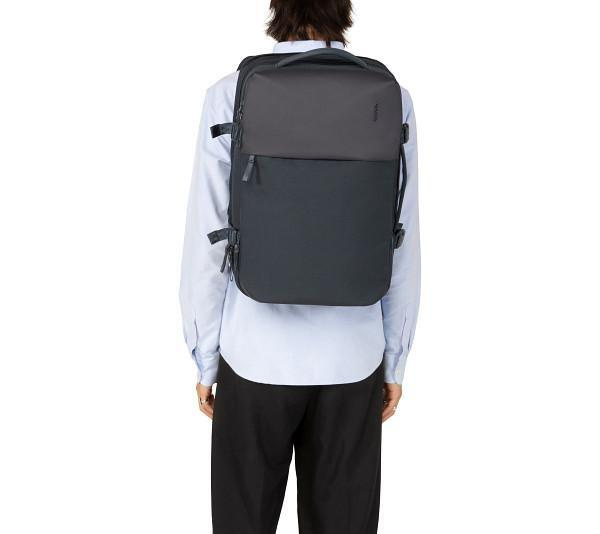 Incase A.R.C.Travel Pack 背包 (Navy)