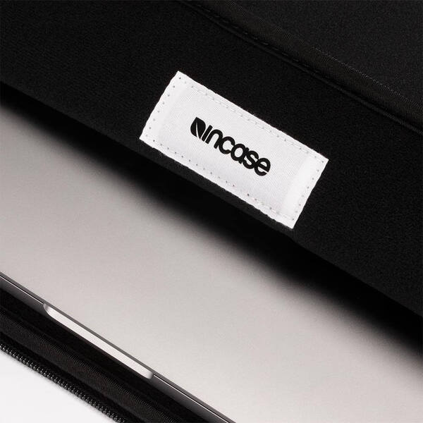 Incase Classic Universal Sleeve for 13-inch Laptop