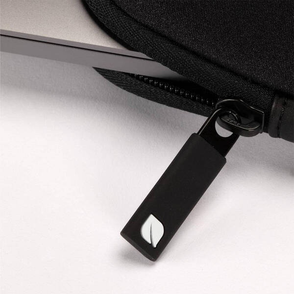 Incase Classic Universal Sleeve for 13-inch Laptop