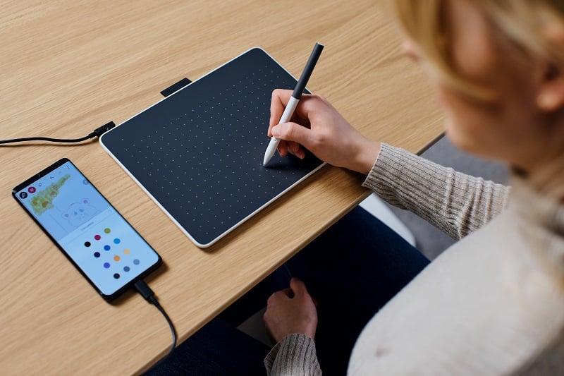 Wacom One M 創意數位板 (CTC6110WLW0C)