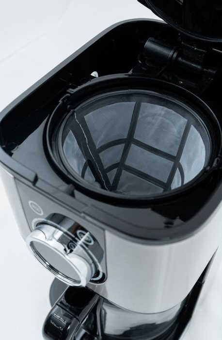 Frigidaire FD-CM1510 滴漏咖啡機 1.5L 這款咖啡機具有 24 小時沖泡程序 每天早上都會​​自動沖泡咖啡 沖煮濃度控制讓您可以選擇普通或更濃的咖啡口味 35分鐘保暖  咖啡濃度控制 不銹鋼外殼 過濾杯 出水口噴嘴 香港原裝行貨