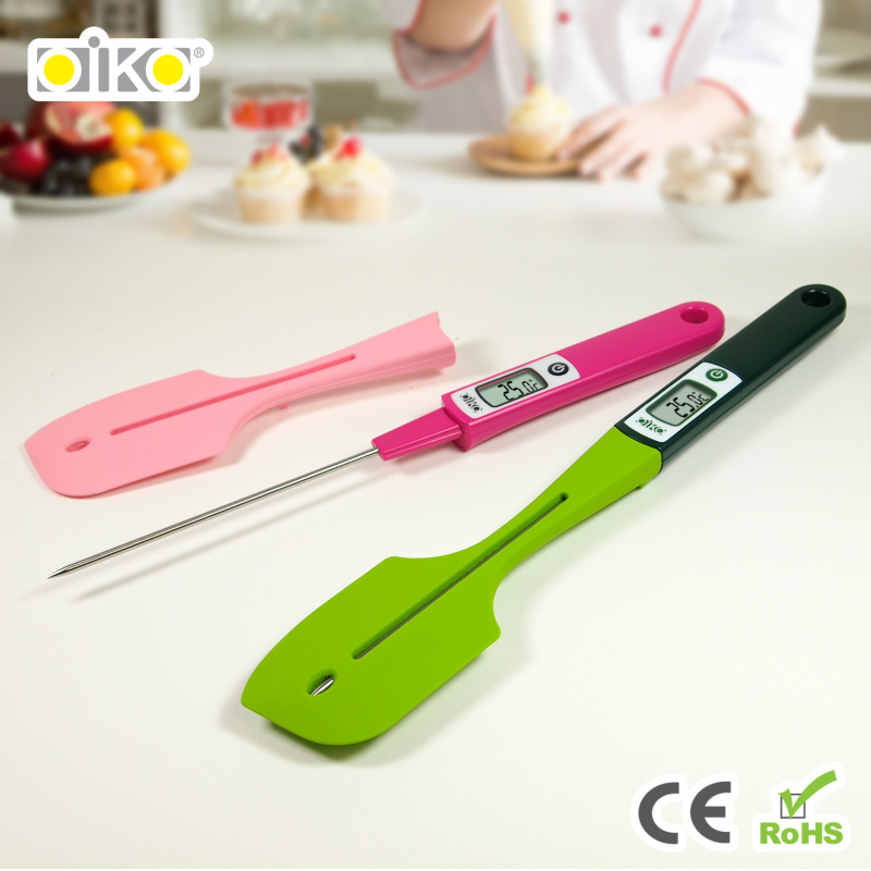 OiKO 二合一探針式溫度計連矽膠刮刀 KC-103-H903 (紅色) #抹刀 #烘焙 #耐熱 #耐高溫 #餐廚 #食品級 #矽膠 #耐熱矽膠 #廚房 #溫度計 #探針式 #電子溫度計 #烘培