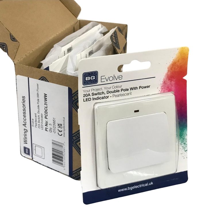 英國 BG British General Evolve PCDCL31WW 20A 雙極開關 單位大按 帶電源指示燈 Pearlescent White 珠光白