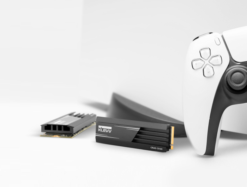 KLEVV CRAS C930 M.2 NVMe PCIe 4 x 4 SSD 2280 ( 1TB / 2TB )