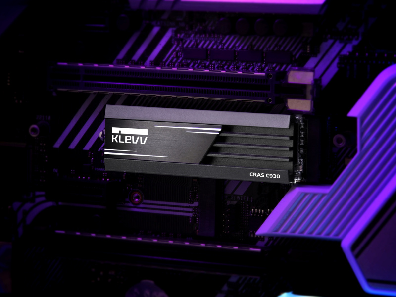 KLEVV CRAS C930 M.2 NVMe PCIe 4 x 4 SSD 2280 ( 1TB / 2TB )