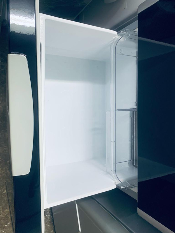 雪櫃三門 日立 細細個 R26 珍珠黑色 150CM高 二手電器 清倉大減價 最新款 包送貨安裝