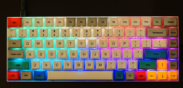 Vortex New 75 RGB 83鍵機械式鍵盤 (Cherry MX 紅軸) Vortex New 75 RGB 83鍵機械式鍵盤 (Cherry MX 紅軸)