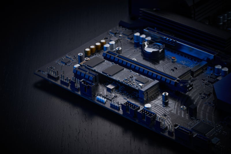 KLEVV CRAS C925 M.2 NVMe PCIe 4 x 4 SSD 2280 ( 1TB/ 2TB )