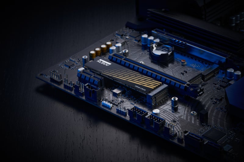 KLEVV CRAS C925 M.2 NVMe PCIe 4 x 4 SSD 2280 ( 1TB/ 2TB )