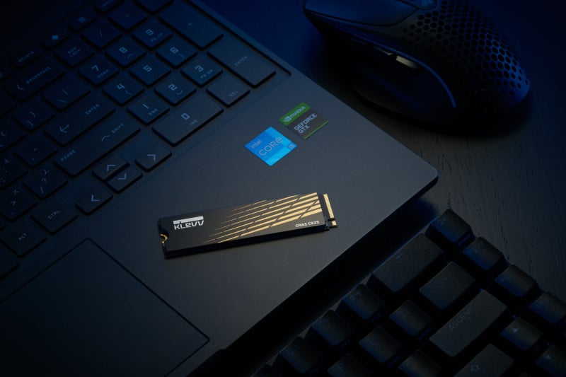 KLEVV CRAS C925 M.2 NVMe PCIe 4 x 4 SSD 2280 ( 1TB/ 2TB )