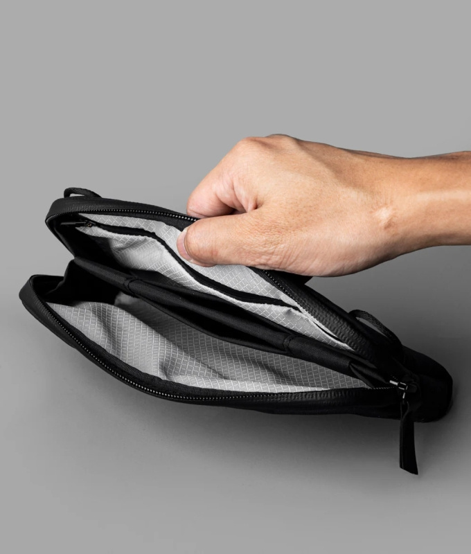 ALPAKA FLIGHT POUCH 2IN1 防撕裂手機包