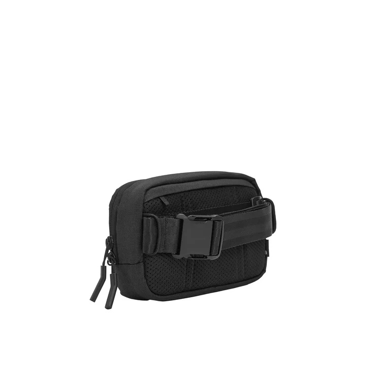 Incase Crosstown Sling - Black #INCO400800-BLK