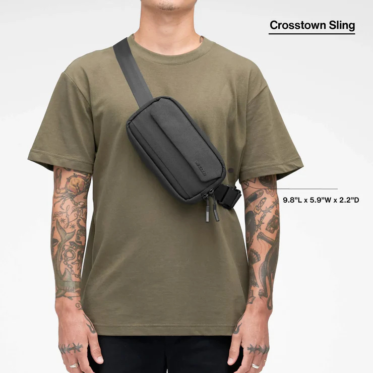 Incase Crosstown Sling - Black #INCO400800-BLK