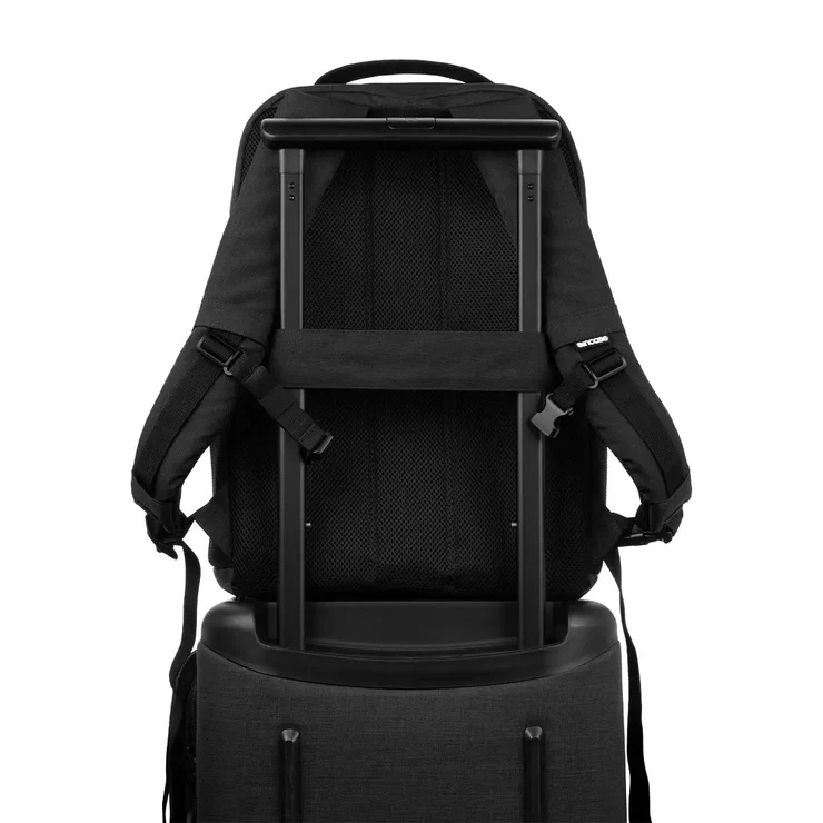 INCASE Facet Backpack 25L INCASE Facet Backpack 25L