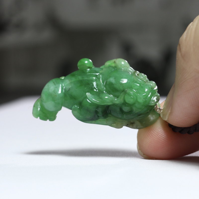 18K白金扣鑲翡翠三足蟾吊墜/附香港翡翠鑑定證書