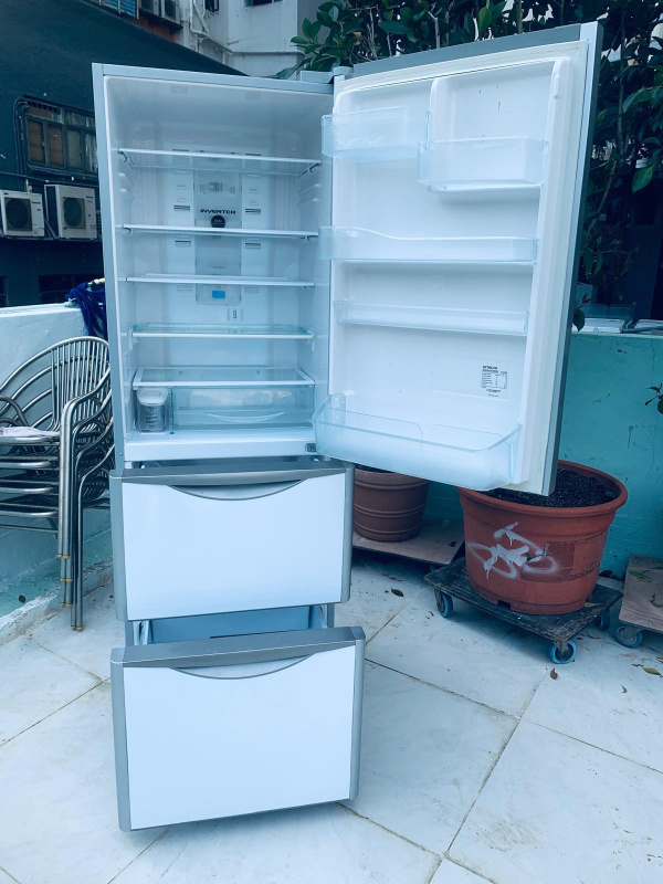 限時優惠&落單即減$300 雪櫃 日立 三門 大容量 可自動制冰 R-SG37B珍珠白色 182CM高 二手電器 清倉大減價 最新款 貨到付款 限時優惠&落單即減$300 雪櫃 日立 三門 大容量 可自動制冰 R-SG37B珍珠白色 182CM高 二手電器 清倉大減價 最新款 貨到付款