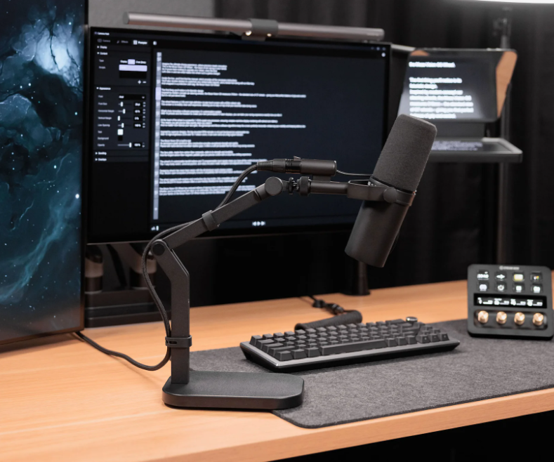 Elgato Wave Desk Stand Studio mounting arm. Elgato Wave Desk Stand Studio mounting arm.