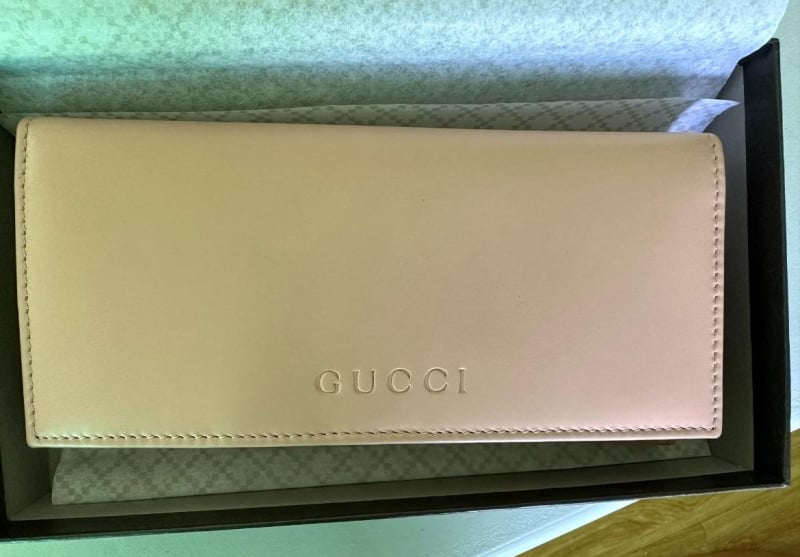 Gucci 真皮白色皮夾 &nbsp;平行進口