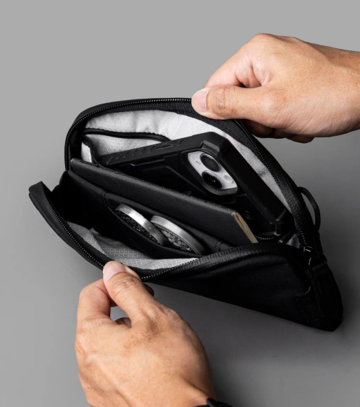 ALPAKA Flight Pouch 2合1防撕裂手機包（附肩帶、手帶）