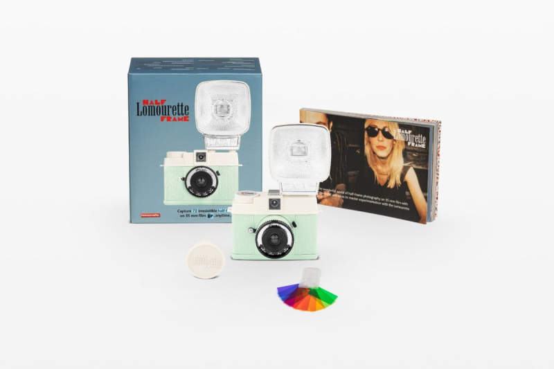 Lomography Lomourette 半格菲林相機-Picnic 版 HF572PICNIC Lomography Lomourette 半格菲林相機-Picnic 版 HF572PICNIC